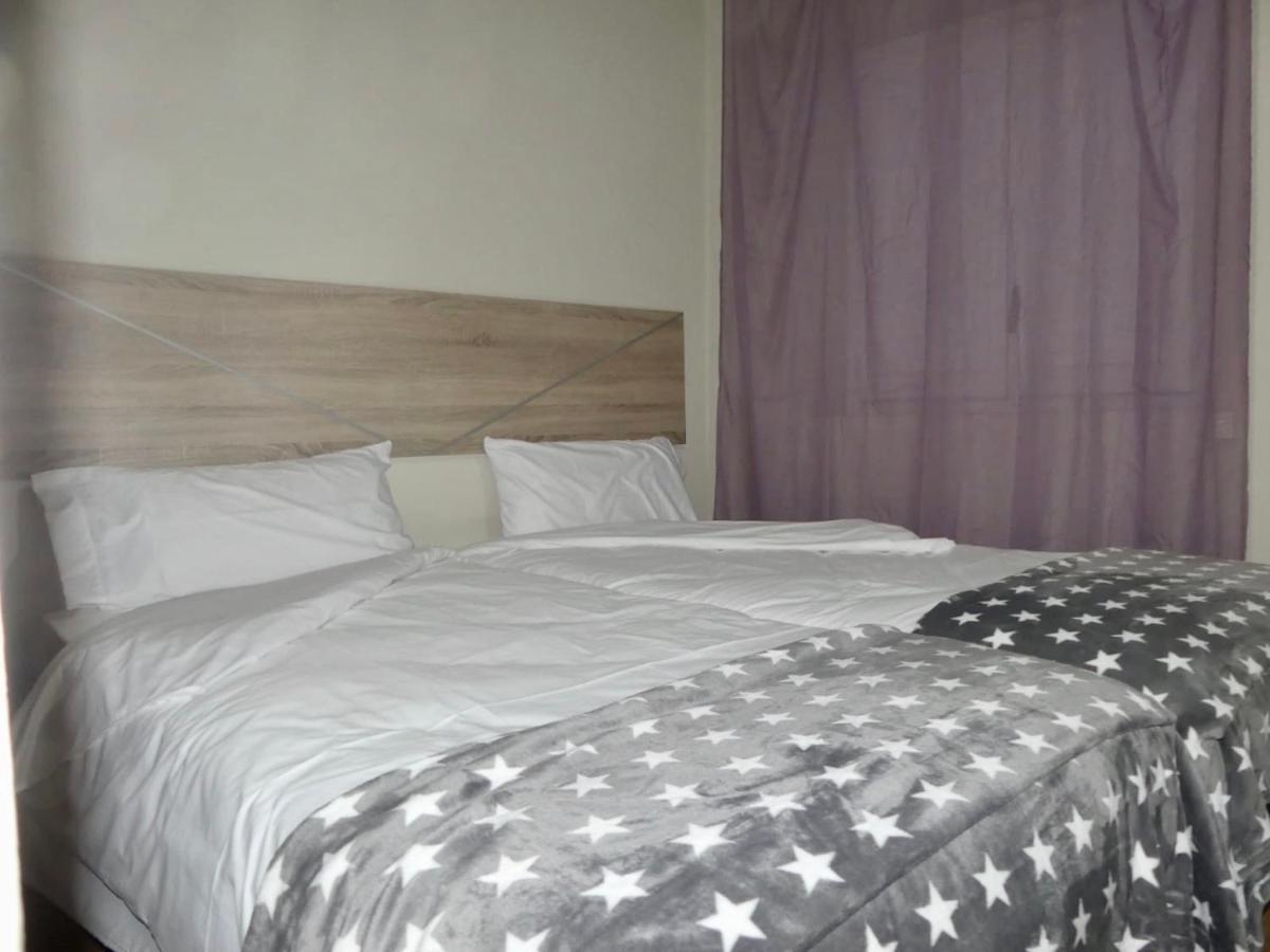 Apartament Encantador Al Centre De Vic Aptgarbi Екстер'єр фото