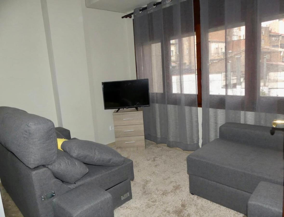 Apartament Encantador Al Centre De Vic Aptgarbi Екстер'єр фото