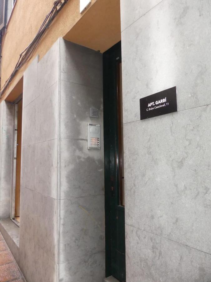 Apartament Encantador Al Centre De Vic Aptgarbi Екстер'єр фото
